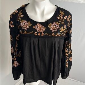 In Loom black multicolor floral embroidered drop sleeve pleated boho blouse